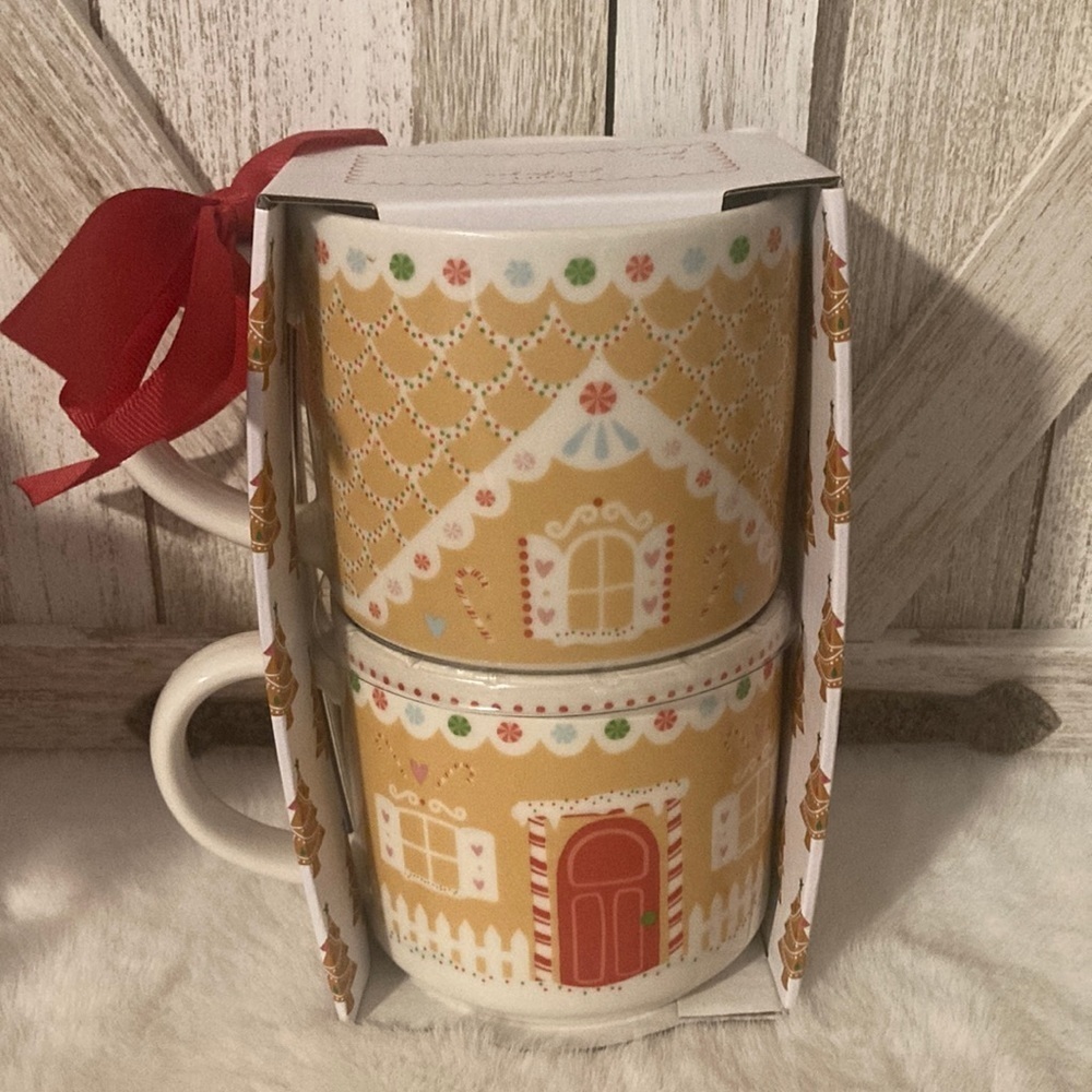 Elum Gingerbread House Stacking Mugs